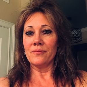 Meet your Posher, Carrie